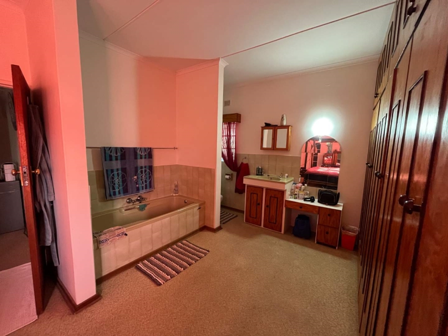 4 Bedroom Property for Sale in Ses Brugge Northern Cape